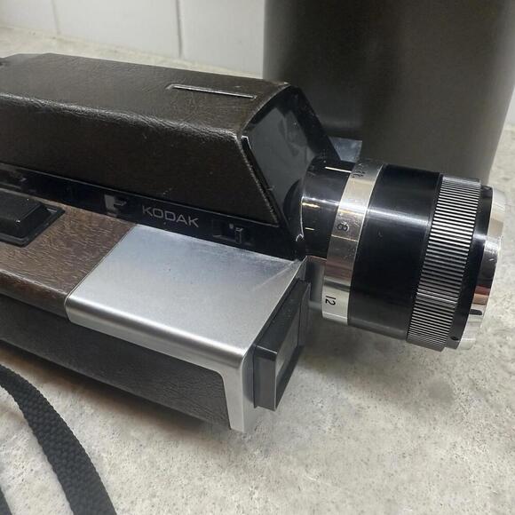 Vintage Kodak XL55 Super 8 Film Home Video Movie Camera, case. Untested - Picture 3 of 15